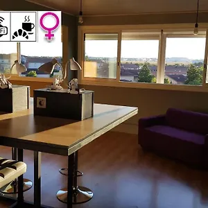 Bed & Working - Tramway - Partagees De 4 Lits Appartement
